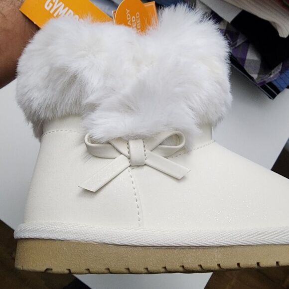 Gymboree Girls White Faux Fur Chalet Snow Winter Holiday Boots Shoes Size 10 NEW - Picture 9 of 11